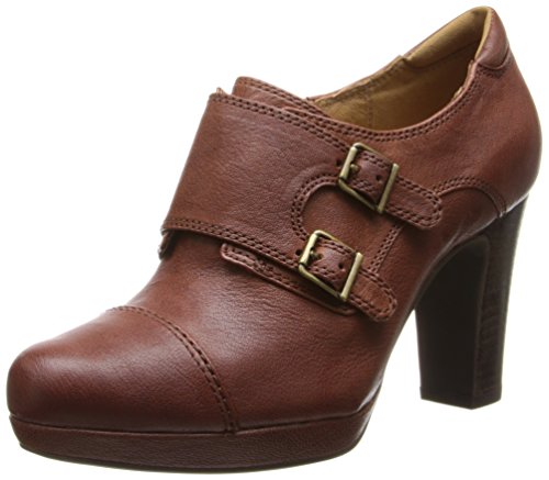 clarks cognac pumps