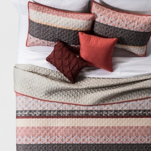 lizzie global stripe quilt set mulit color size full queen